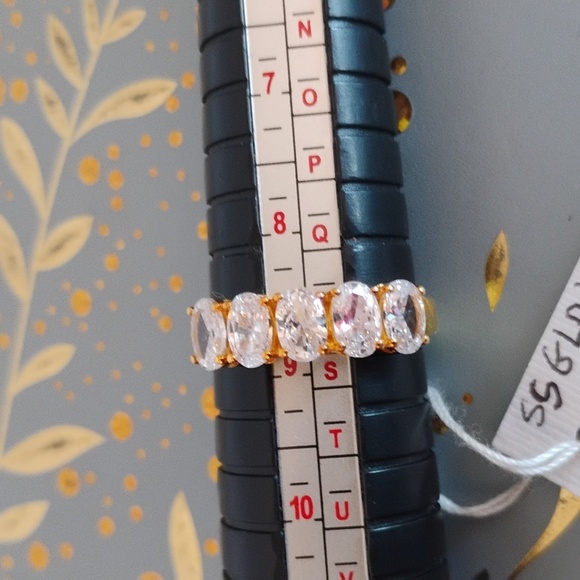 Genuine White Topaz Ring - Picture 9 of 9